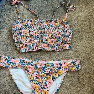 women’s bikini set!